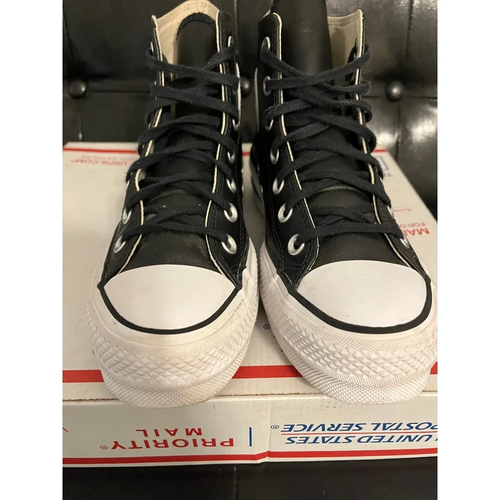 Converse Chuck Taylor All Star Lift Leather Platform